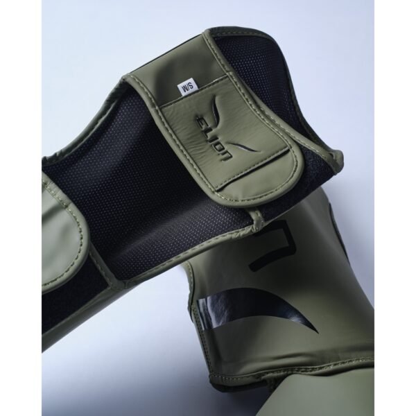 Protège tibias ELION EXTRAVAGANT Kaki/Noir