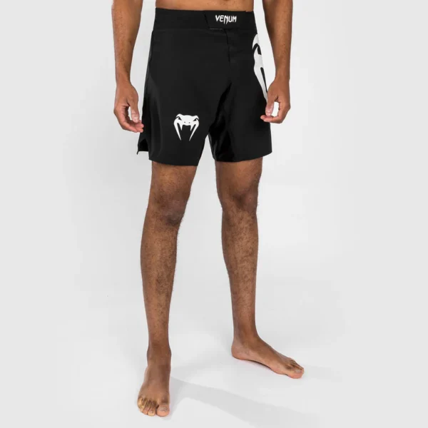 Short de combat Venum Light 5.0 - Noir/Blanc