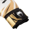 Gants de boxe Venum Challenger 3.0 – Blanc/Noir/Or Gants de boxe Venum Challenger 3.0 – Blanc/Noir/Or